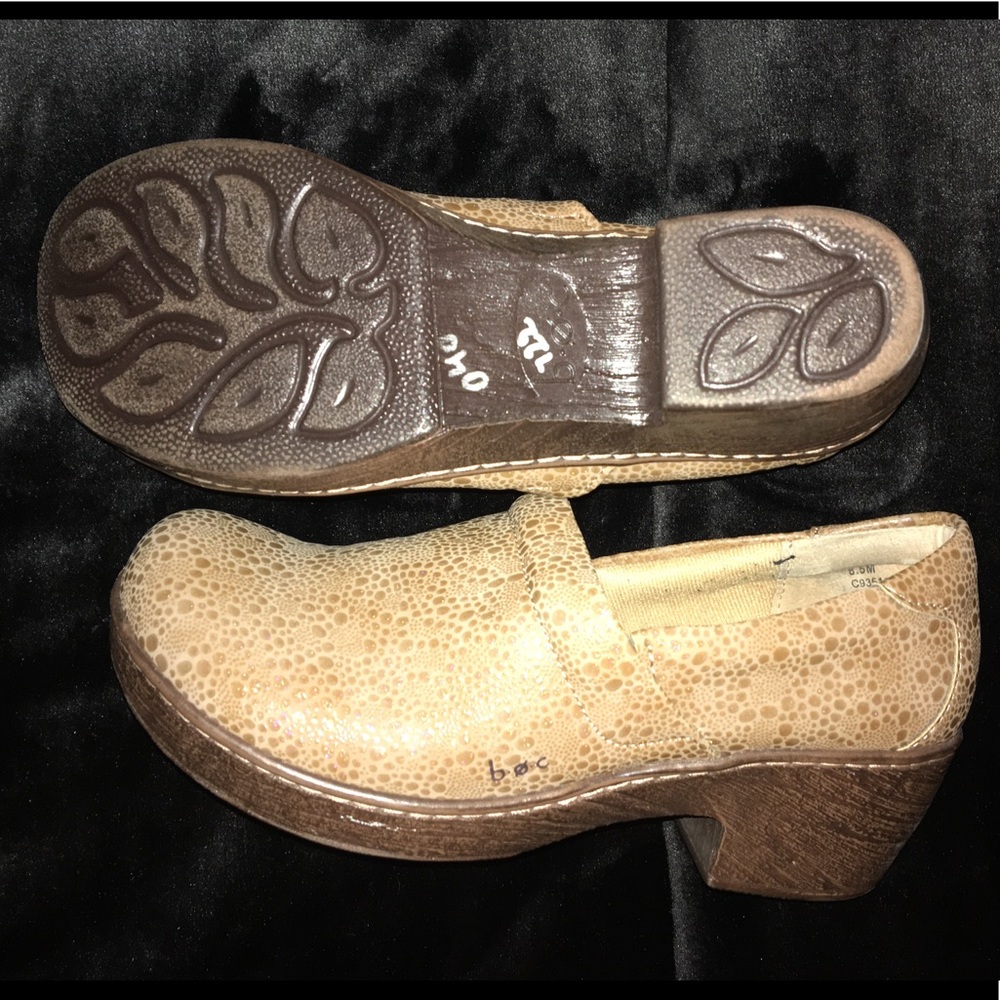 Boc Clogs - image 3